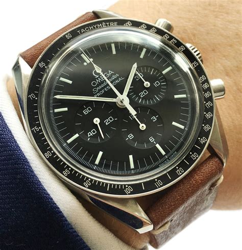 used omega speedmaster professional moonwatch